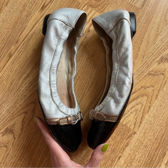 AGL Attilio Giusti Leombruni Monika Metallic Patent Leather Cap Toe Ballet Flat - Picture 2 of 9